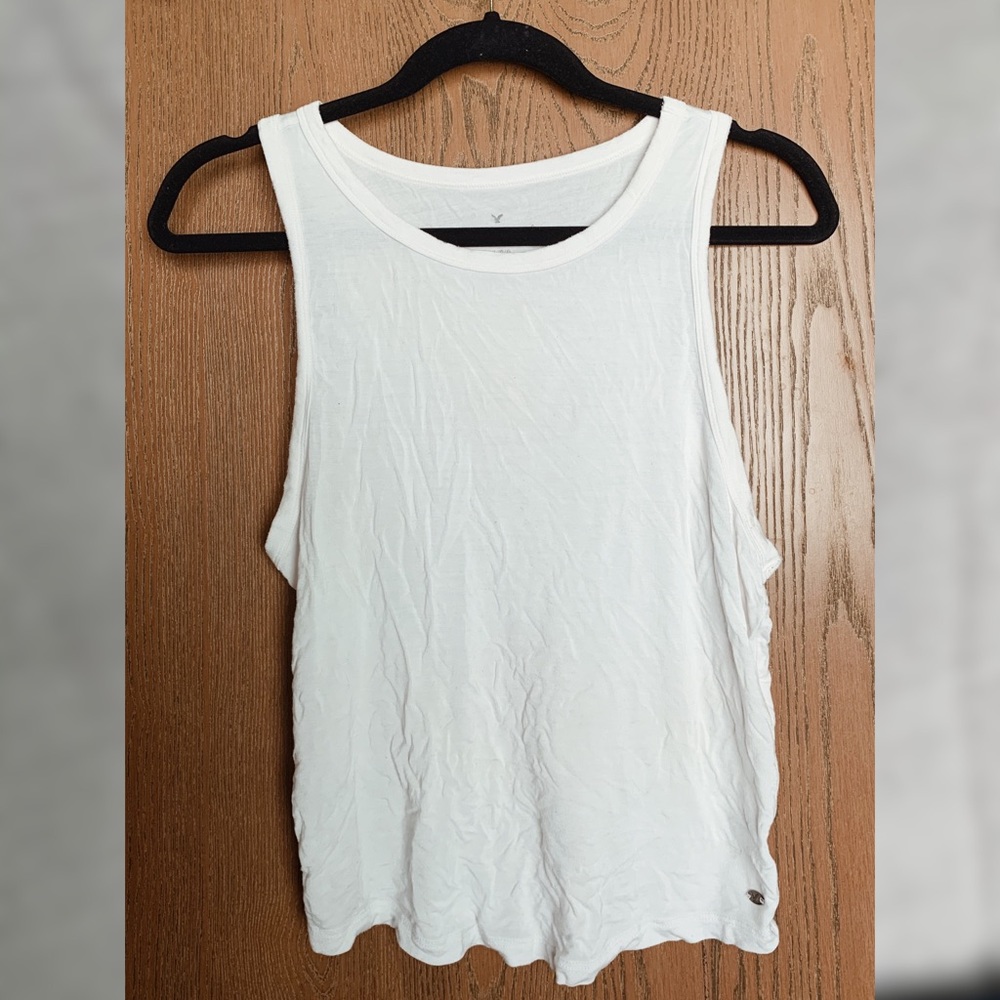 White, American Eagle crop top (so soft!)